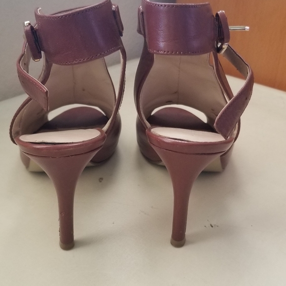 Sandals - Picture 4 of 4